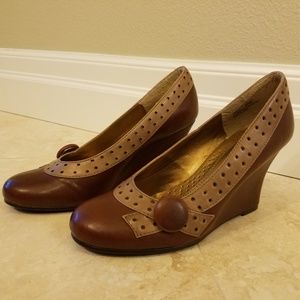 Chinese Laundry Retro Wedges